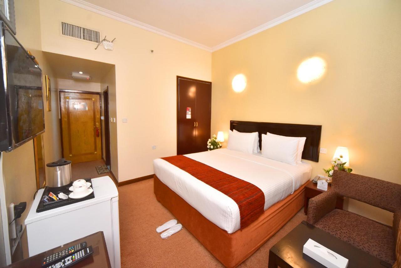 Nejoum Al Emarat Отель 3*