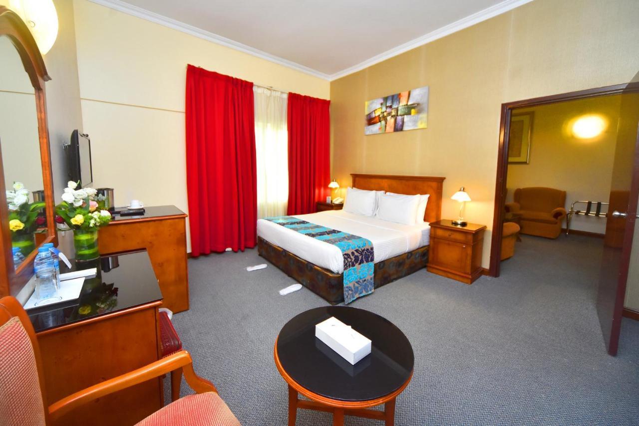 Nejoum Al Emarat 3* Шарджа