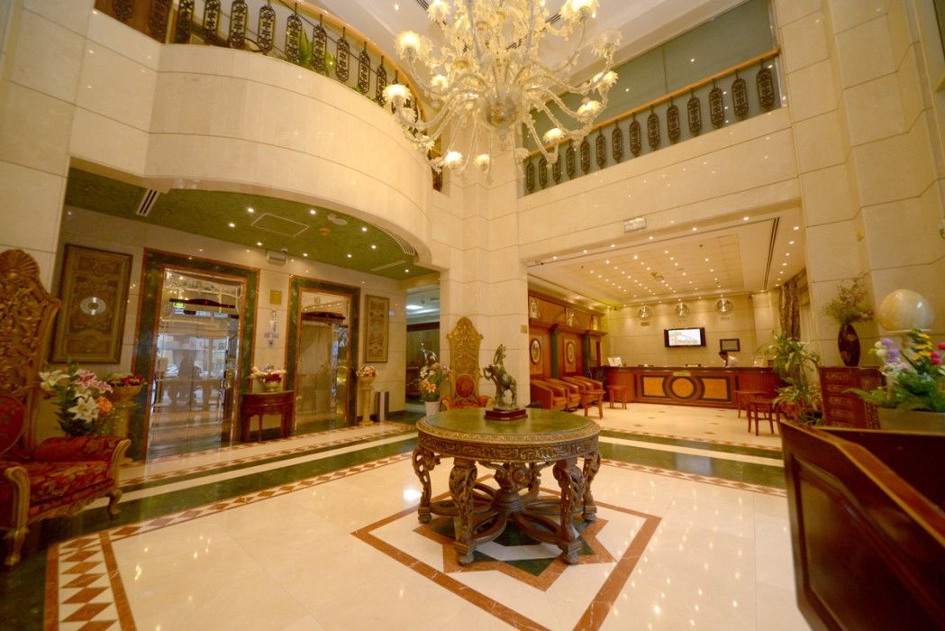 Nejoum Al Emarat Hotel 3*